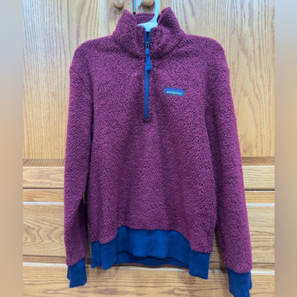 Patagonia Burgundy/Wine Quarter Zip Sweater Men’s XXS women’s S or M